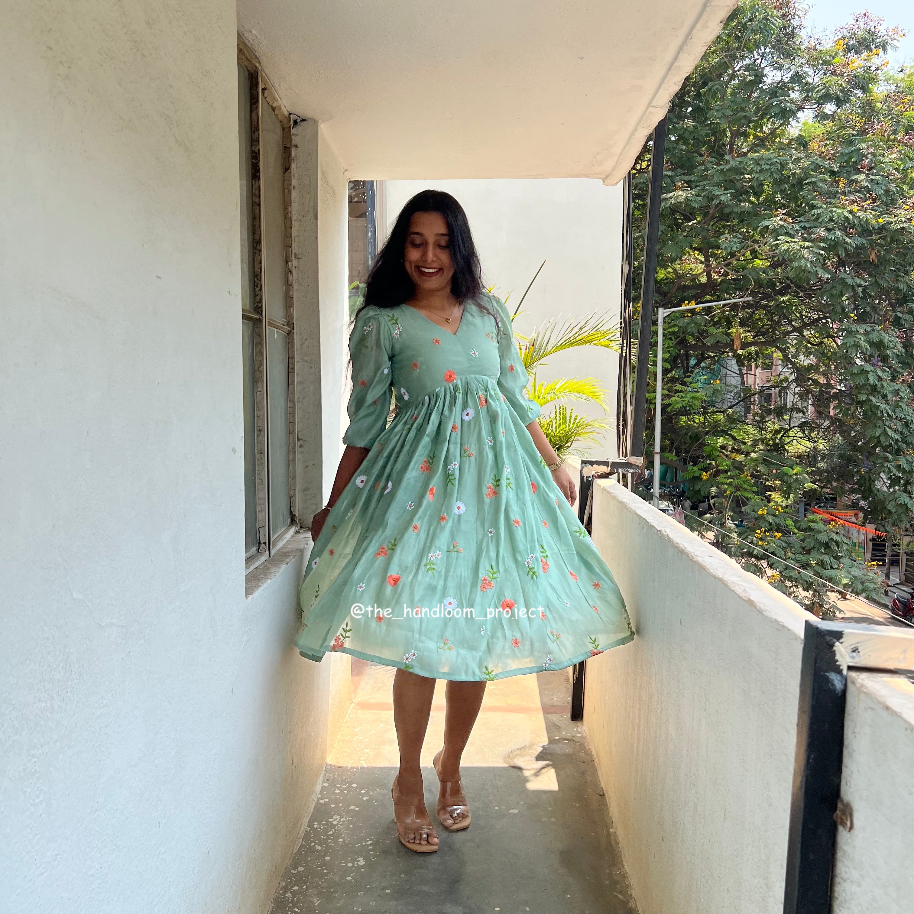 Sage green - tarini