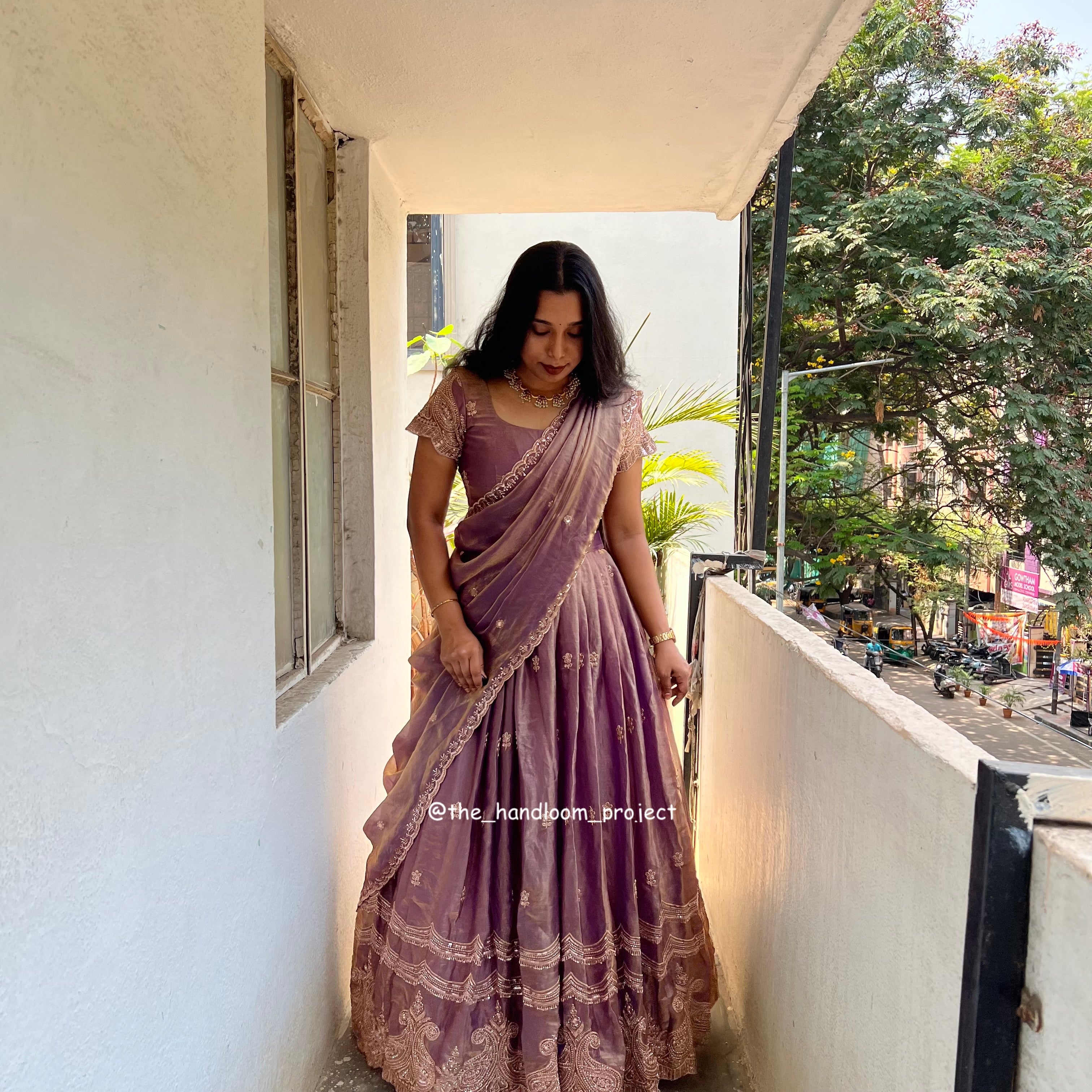 Dark lavender anvika