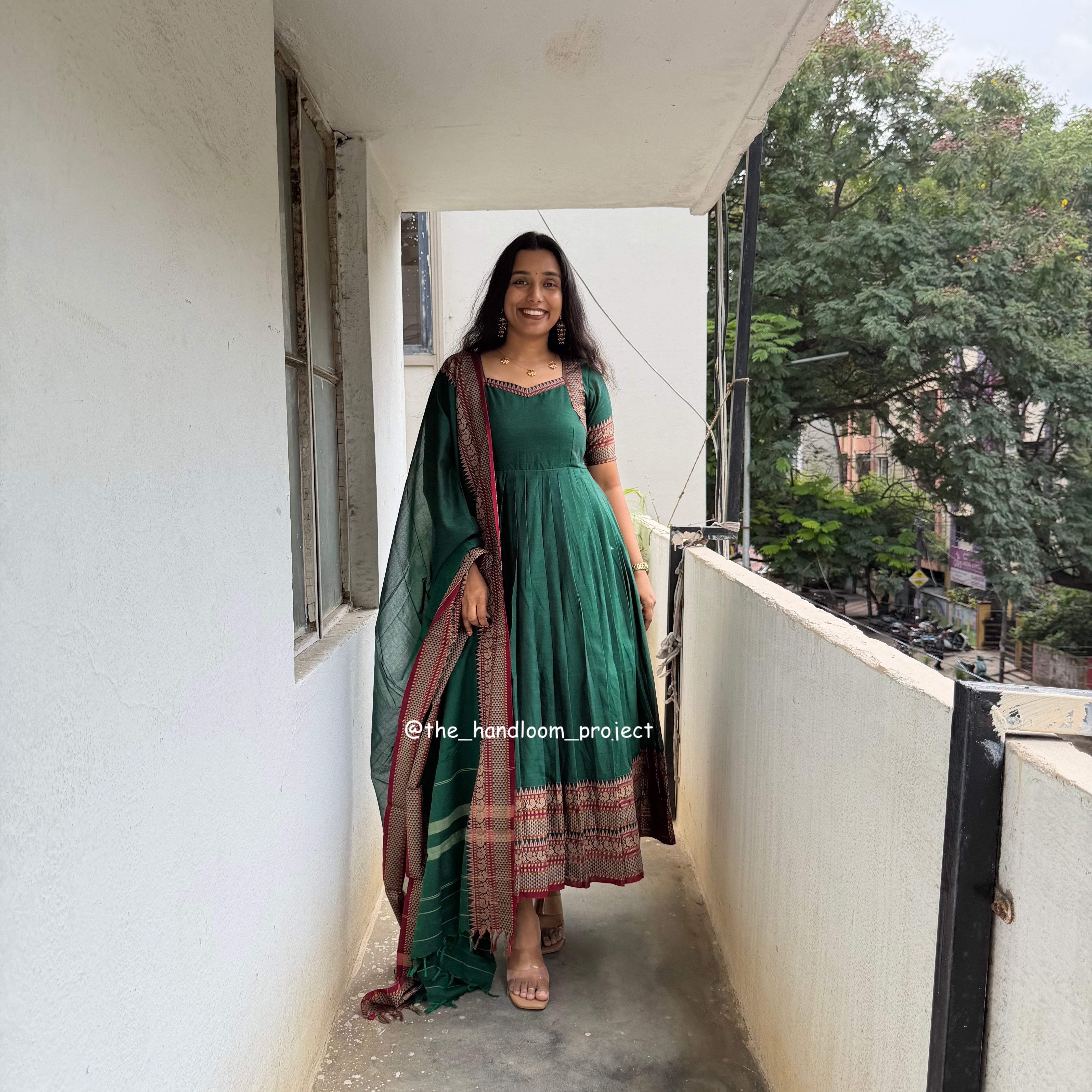 Dark green - kasturi